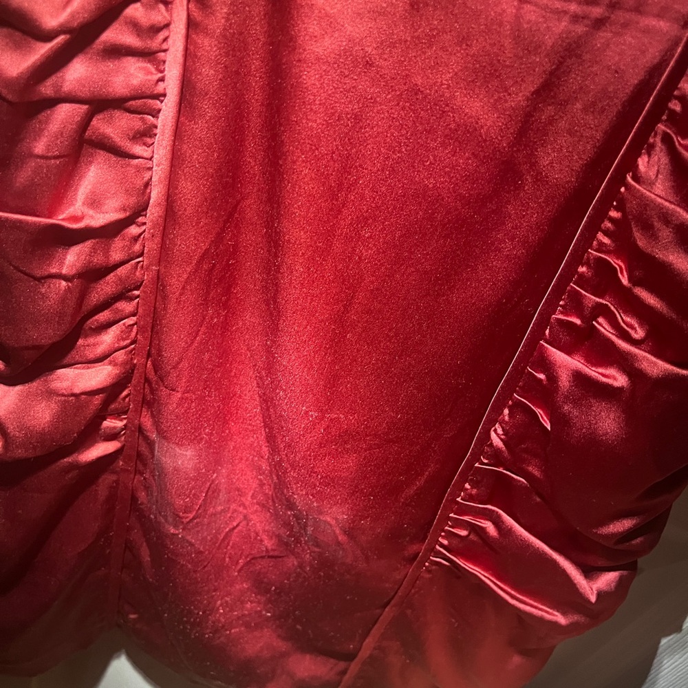 Betsey Johnson 95% Silk Ruched Mini Vintage Dress in Red - Picture 15 of 16